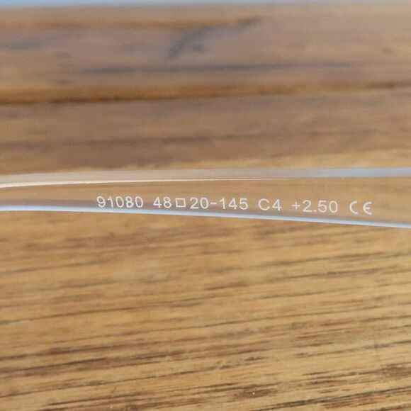 RETRO TRENDY WHITE CLEAR READER GLASSES +2.50 NWT - Picture 4 of 7